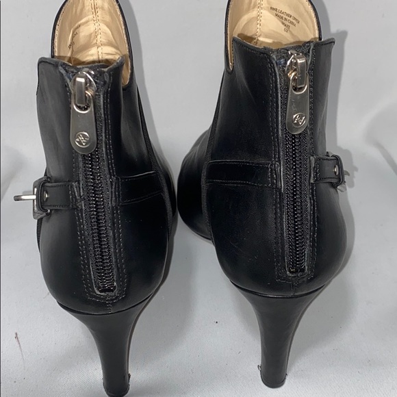 Adrienne Vittadini Black Leather High Heel Booties - Picture 4 of 10